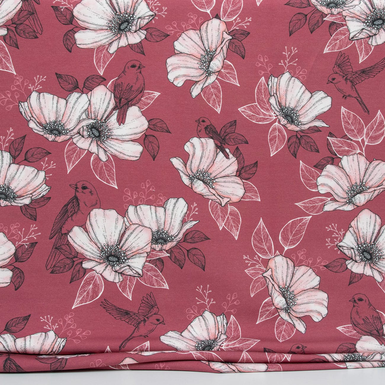 Vuorella kangaskauppa – Hellä viininpunainen joustocollege