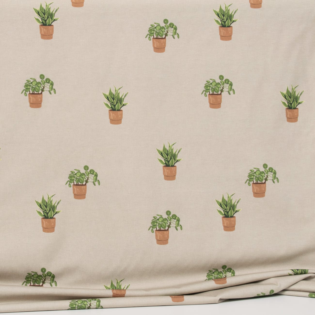 Vuorella kangaskauppa – Ikkunalaudalla pellava trikoo