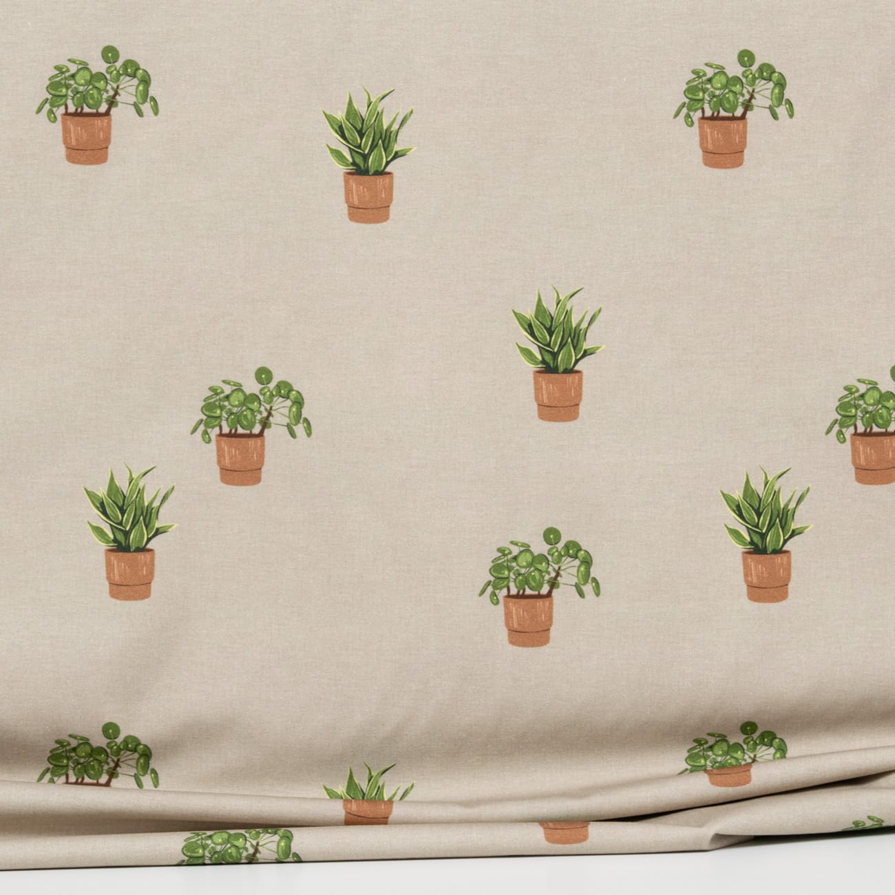 Vuorella kangaskauppa – Ikkunalaudalla pellava trikoo