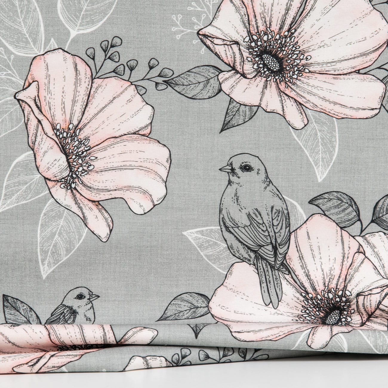 Vuorella kangaskauppa – Hellä harmaa trikoo