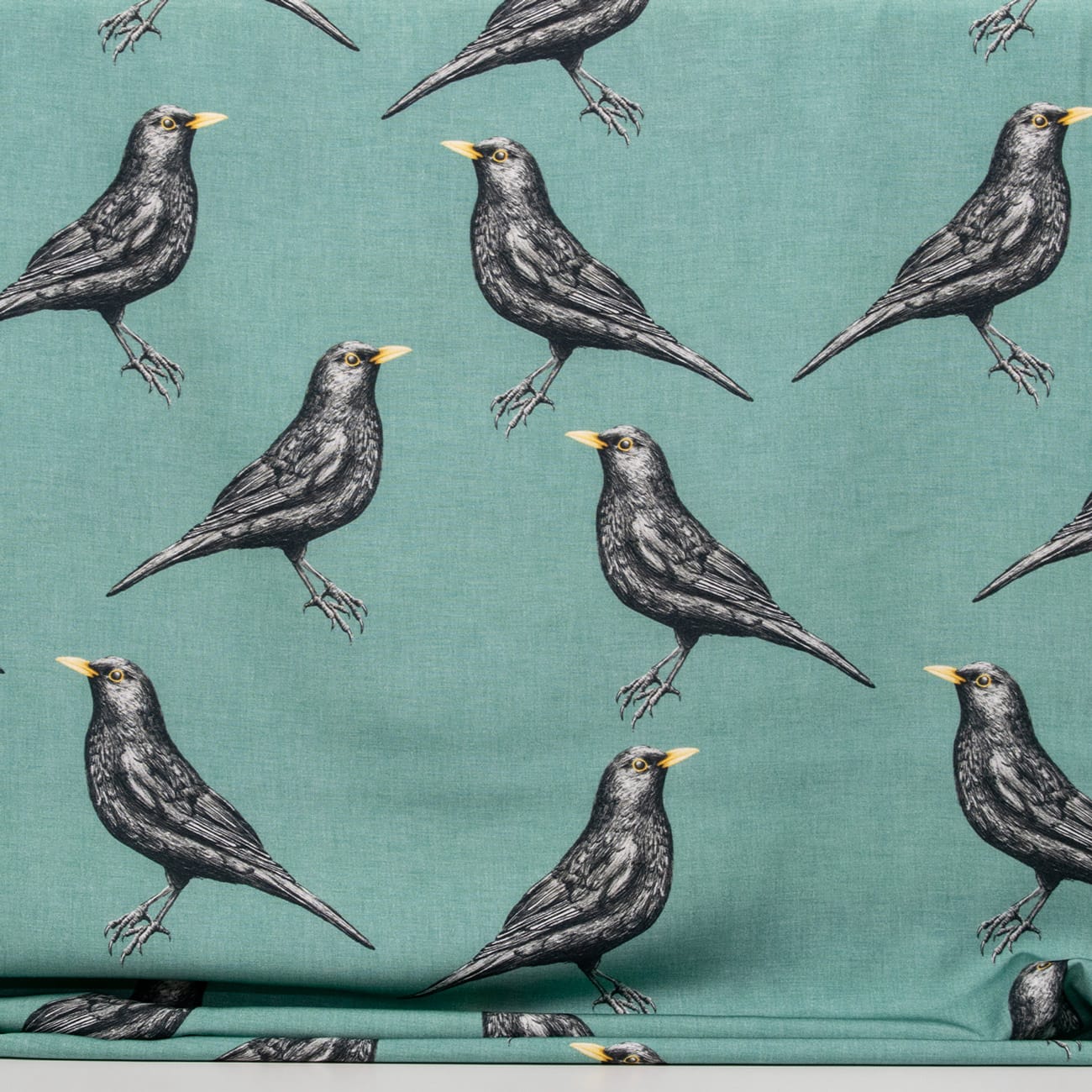 Vuorella kangaskauppa – Mustarastas teal viskoosi