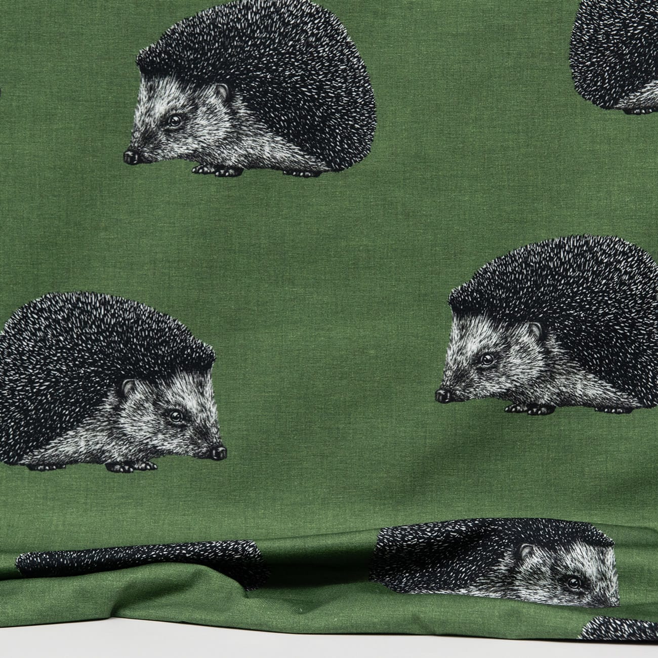 Vuorella kangaskauppa – Siili vihreä trikoo